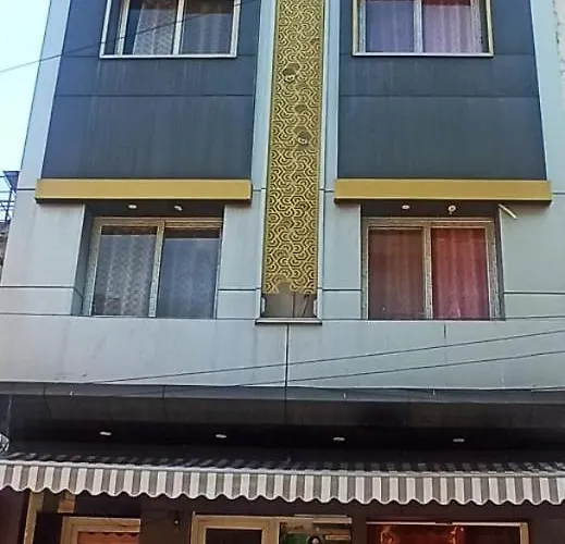 Omkaram Ashramam Gust House